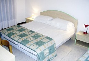 rezidencia Leopardi man�elsk� poste�