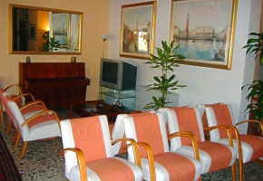 hotel COLONNA telev�zna miestnos�
