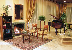 hotel CERERE posedenie pri krbe s pi�nom