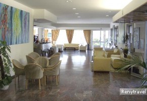 hotelov� hala