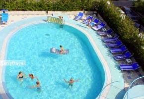 hotel Palace baz�n