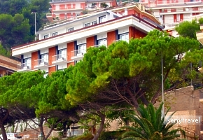 poh�ad na rezidenciu z pl�e Laigueglia