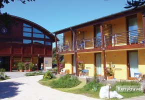 villaggio CANTIERE NAVALE centr�lna budova