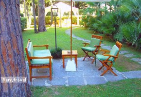 hotel KYRTON posedenie v p�niovom parku