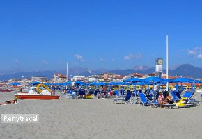prvotriedny pl�ov� servis v Marina Pietrasanta