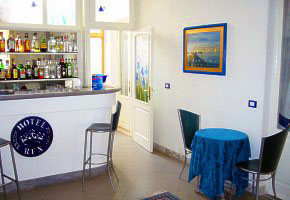 hotel REX - mal� zato �tuln� bar