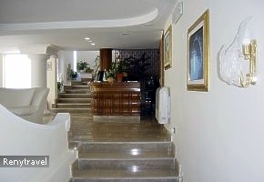 BOUGANVILLE vstupn� hala s recepciou