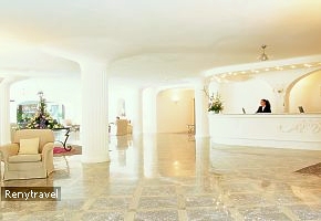 foyer s recepciou LA RESIDENZA