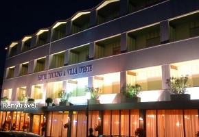 hotel Touring no�n� osvetlenie