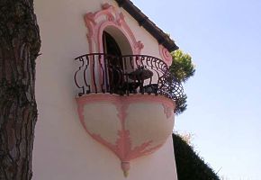 LA BAGATTELLA balk�n
