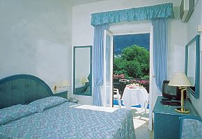hotel lord byron izba s balk�nom