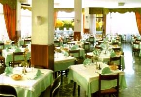 hotel American re�taur�cia