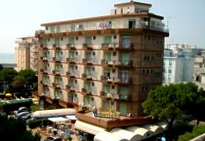 hotel American s bo�n�m v�h�adom na more