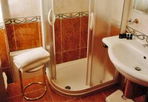 hotel Caravelle k�pe��a toaleta a sprchov� k�t