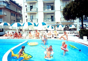 hotel florida baz�n