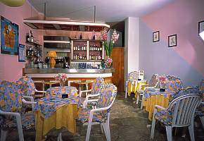 hotel jet bar