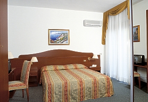 hotel london izba clasic