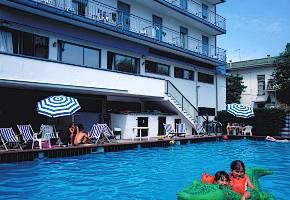 hotel miami baz�n