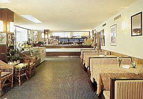 hotel tahiti cafe bar