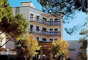 hotel tritone z ulice