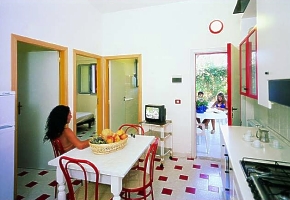 villaggio SAYONARA CLUB ob�vacia miestnos� jed�lensk� k�t