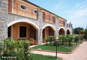 rezidencia BAIA INFRESCHI prie�elie domu