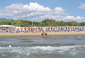 pl�e a more Paestum