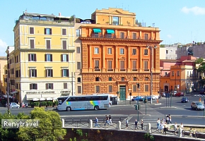  poh�ad z Coloseo - domy medzi Via San Giovanni in Laterano a Via dei S.S. Quattro