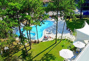 hotel Mediterraneo v�h�ad na baz�n