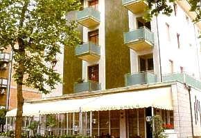 hotel LALLA