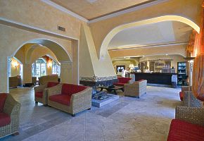grand hotel CAPO BOI vstupn�  hala s recepciou