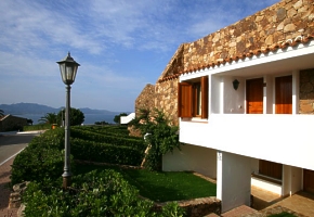 CAPO CERASO RESORT ubytovanie na poschod�