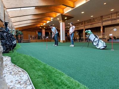 indoor golf
