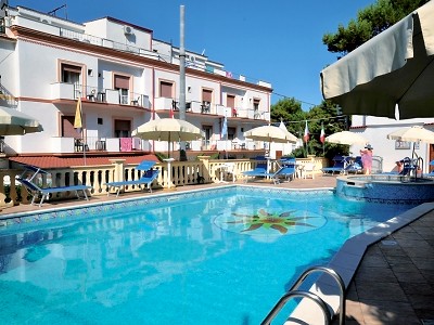 Hotel Pineta, San Menaio, Puglia